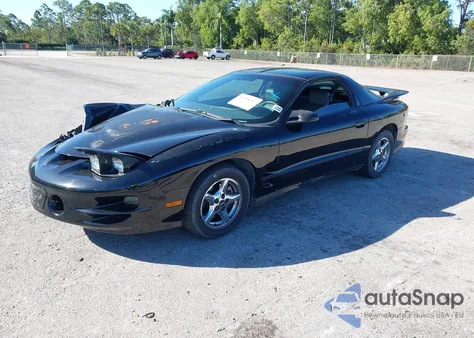 1998 Pontiac Firebird Trans Am z USA, uszkodzony, nr VIN 2G2FV22G6W2221891